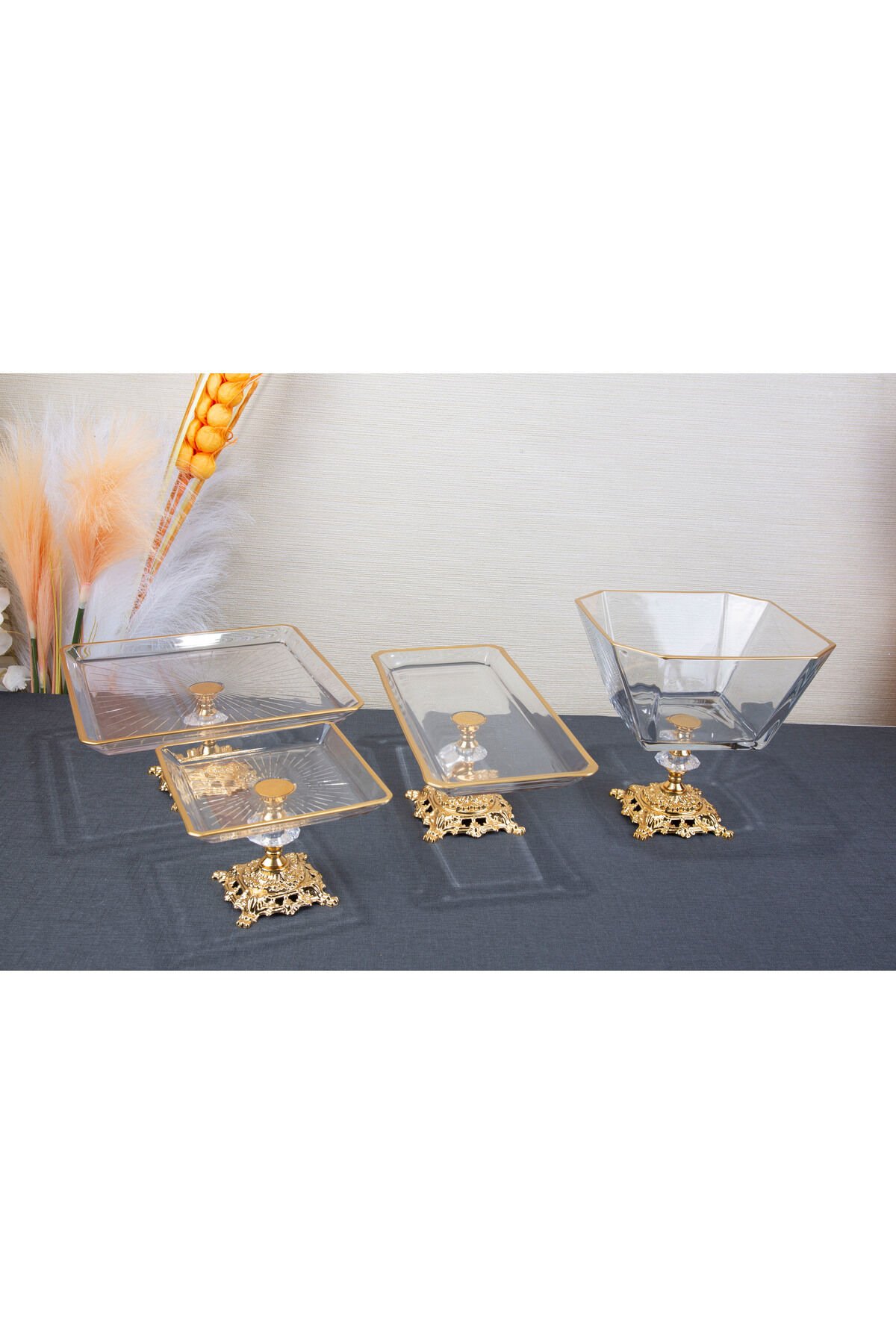 Gold Detaylı Metal ayak 4 parça sunum seti