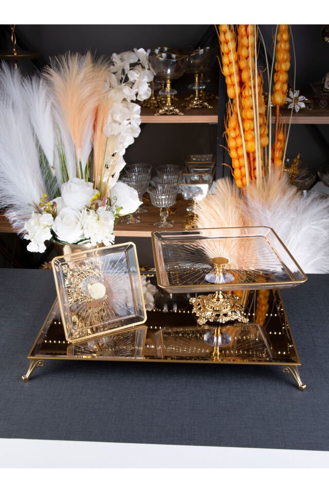 GOLD DETAYLI METAL AYAKLI MADLEN 2 BOY KARE SERVİS SUNUM TABAĞI 2 PARÇA