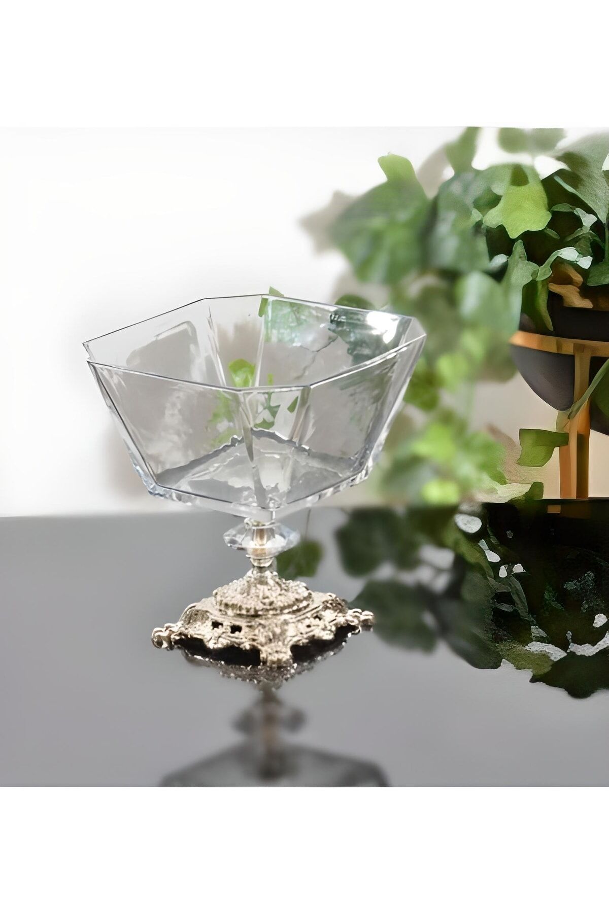 Metal Ayaklı Cam Salata Kasesi Sunum Kasesi