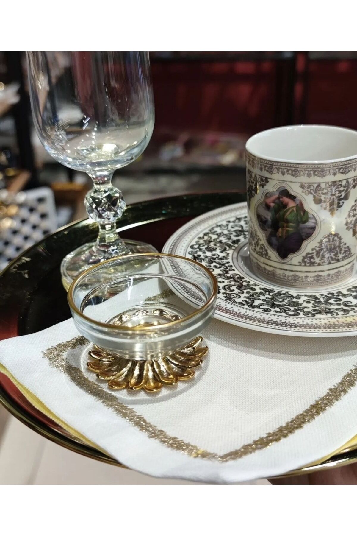 6 Adet Kahve Yanı Gold Metal Ayaklı Lokumluk Şekerlik