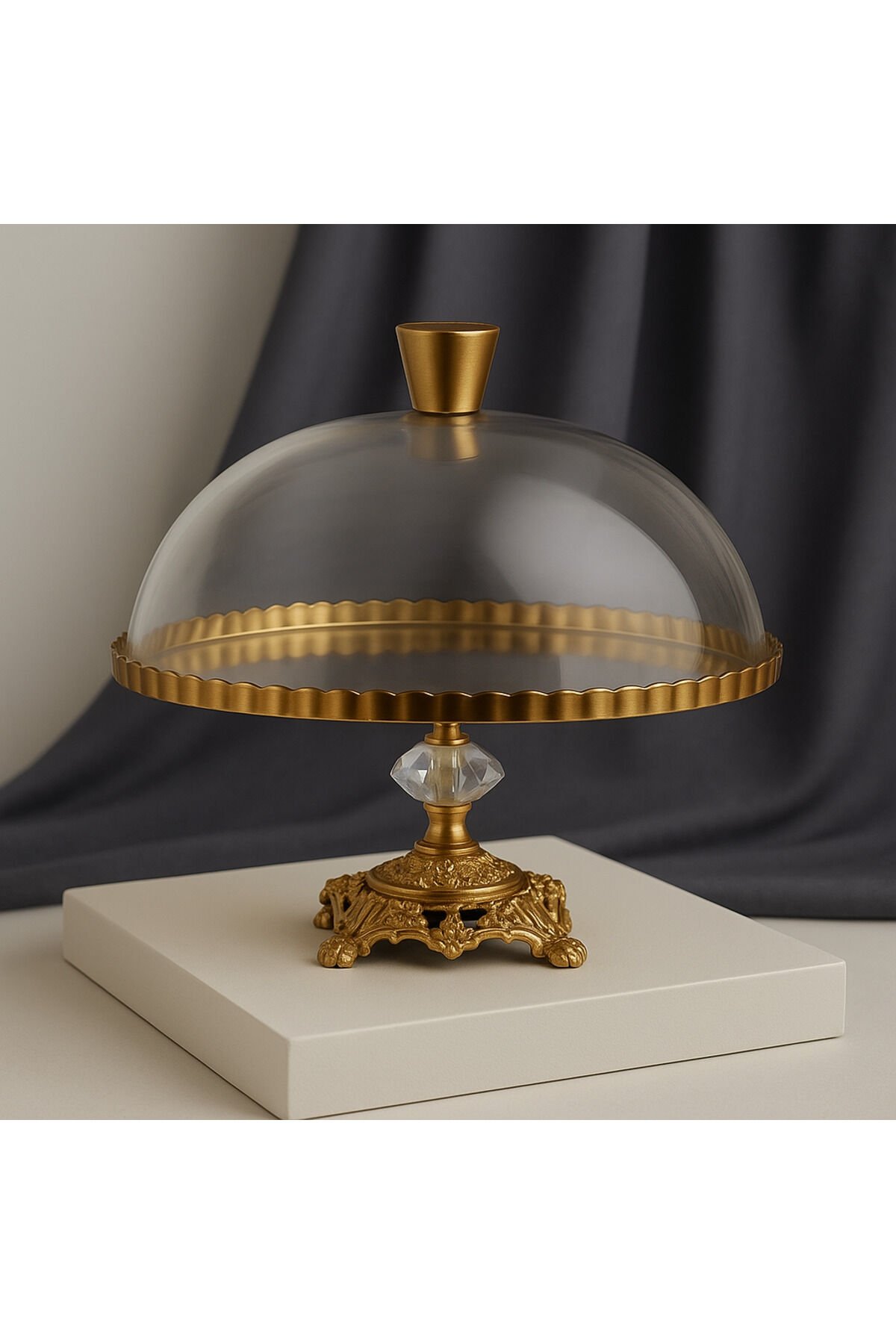 Paşabahçe Lüx Metal Ayaklı Yaldızlı Kek Fanus Pasta Sunumluk