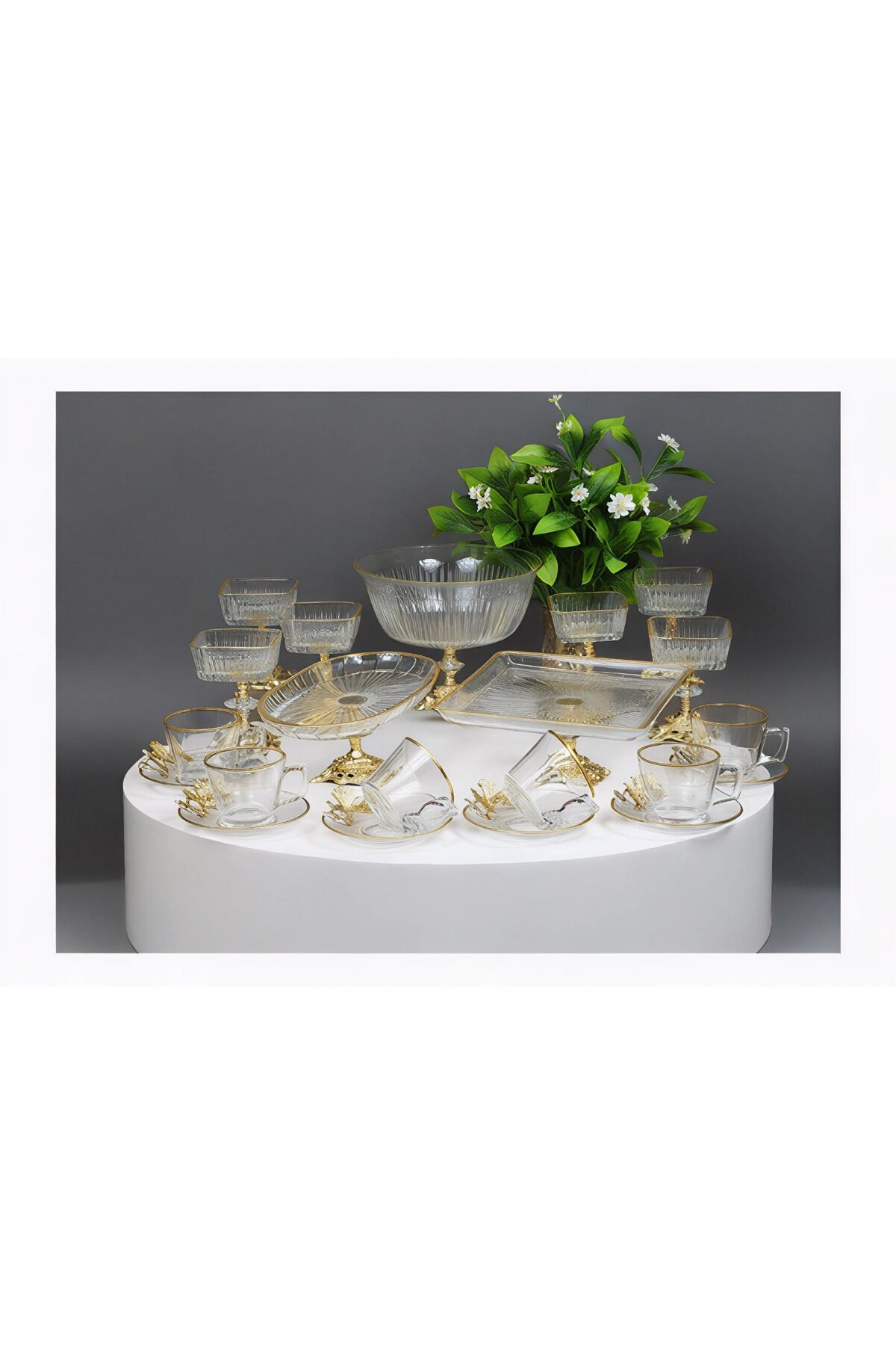 Paşabahçe Gold Detaylı Metal Ayaklı Sunum ve Servis Seti Pasta,Magnolia,Çay Seti,Kurabiyelik