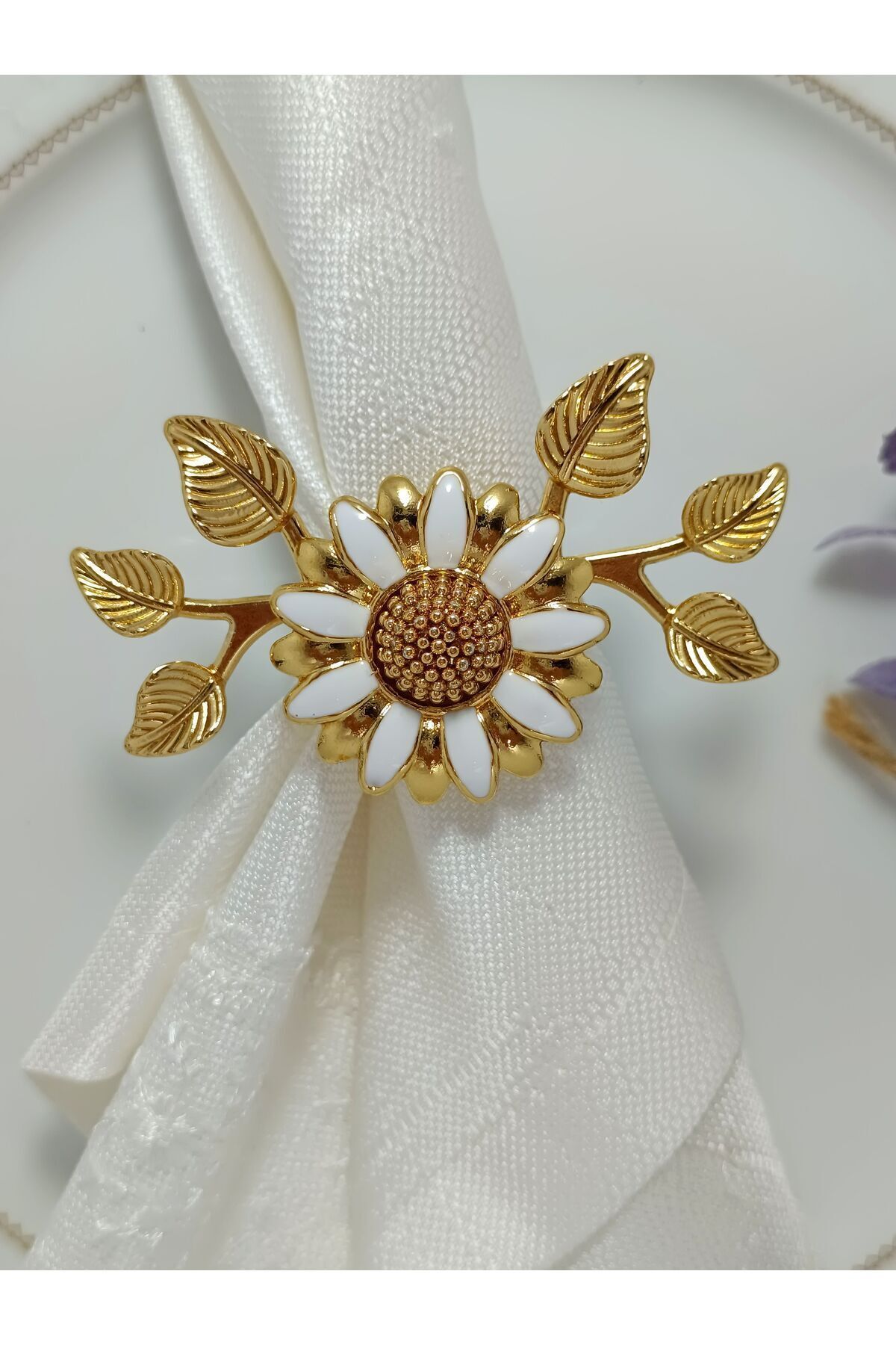 6'lı  Gold Kaplama Beyaz Mineli Yapraklı  Papatya Halka Peçete Yüzüğü