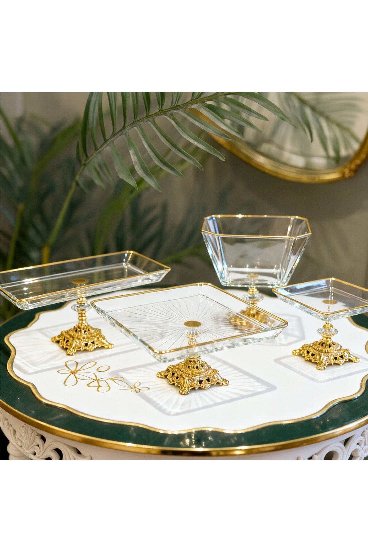 4 Parça Gold Pasta Sunumluk Kurabiyelik Seti