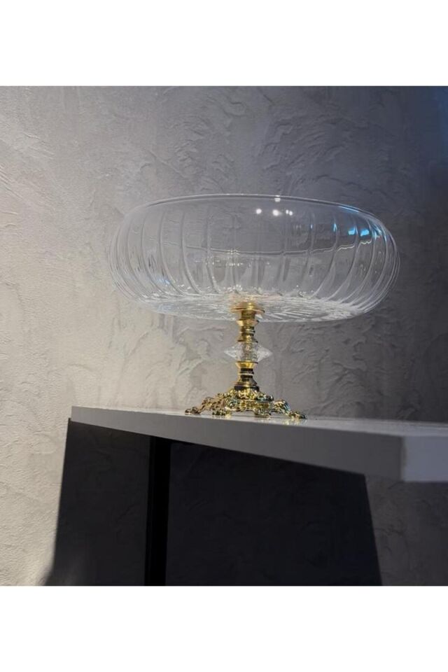 Lotus Kristal 24 Cm Kesme Dekor Metal Ayaklı Salata Kasesi Cam Sunumluk- Servis Tabağı Gold