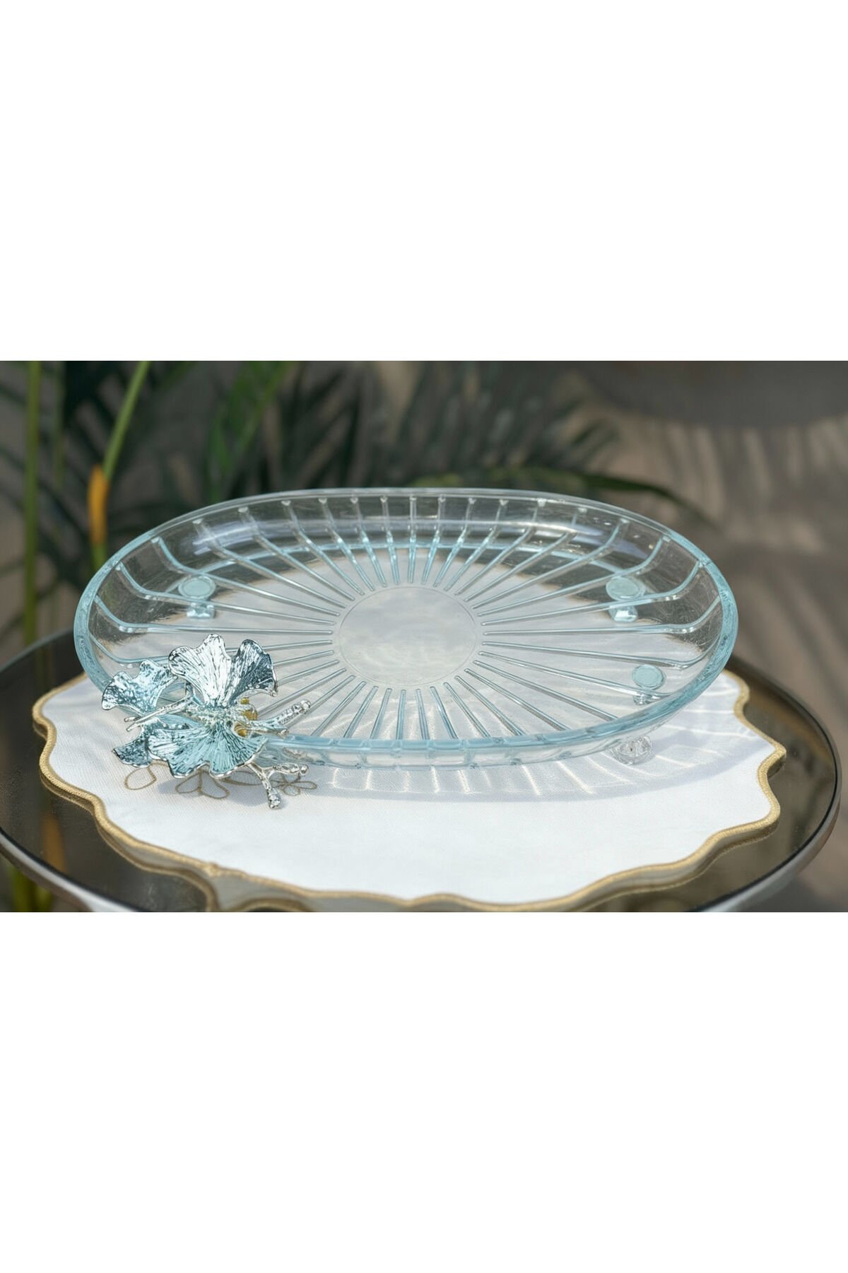 Lüx Hediyelik Metal Ayaklı Gold Oval Kelebekli Sunumluk Kurabiyelik - Yeni Serisi Gümüş Oval Düz Mini