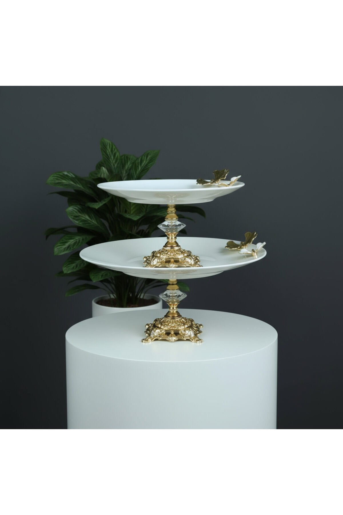 2 Adet Metal Ayaklı Kelebekli Porselen Sunumluk Kurabiyelik Servis Tabağı Kelebekli