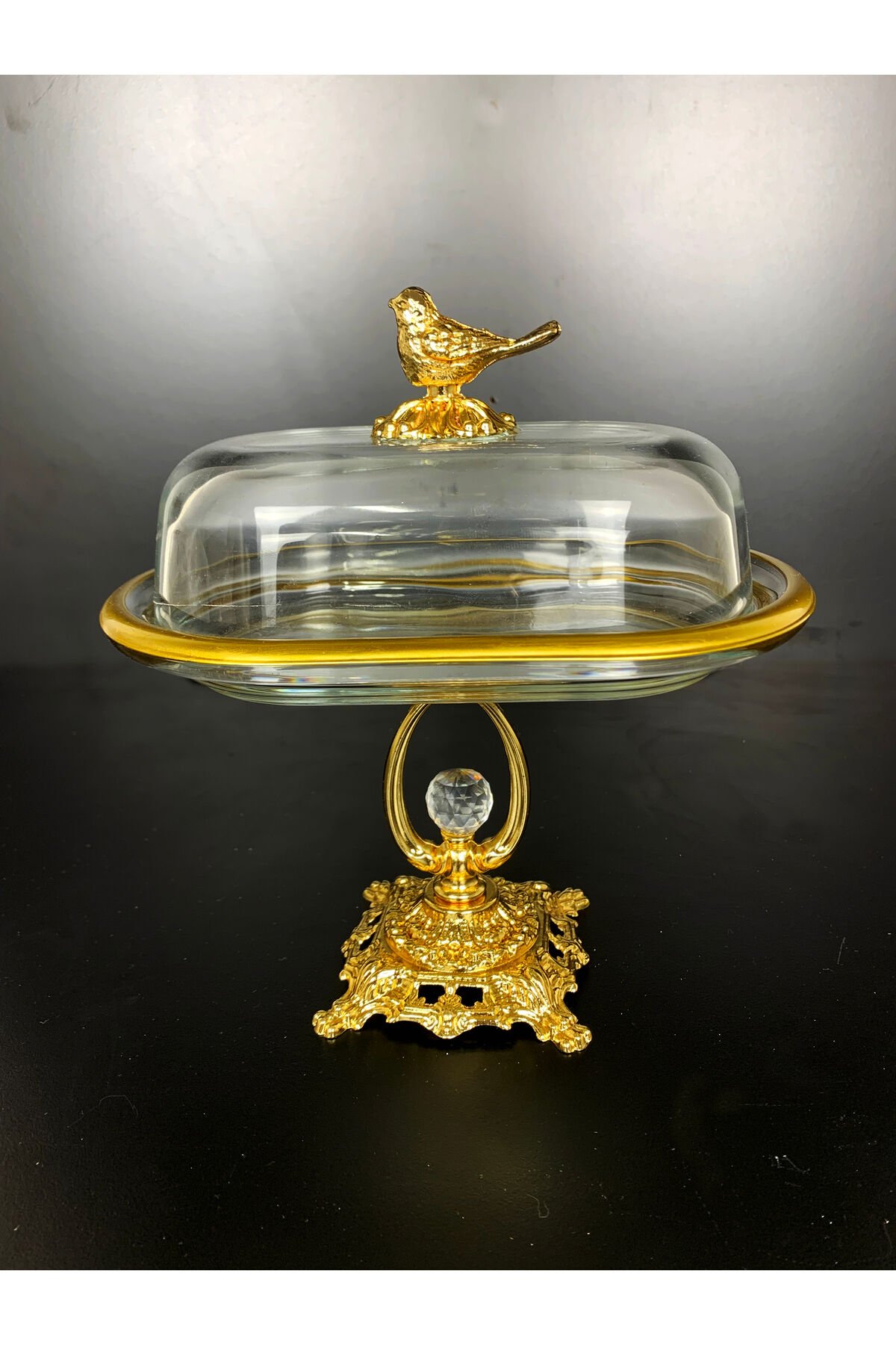 Kelebek Detaylı Elmas Kesim Gold Metal Ayaklı Sunumluk | Tereyağlık – Peynirlik – Kahvaltılık Gold