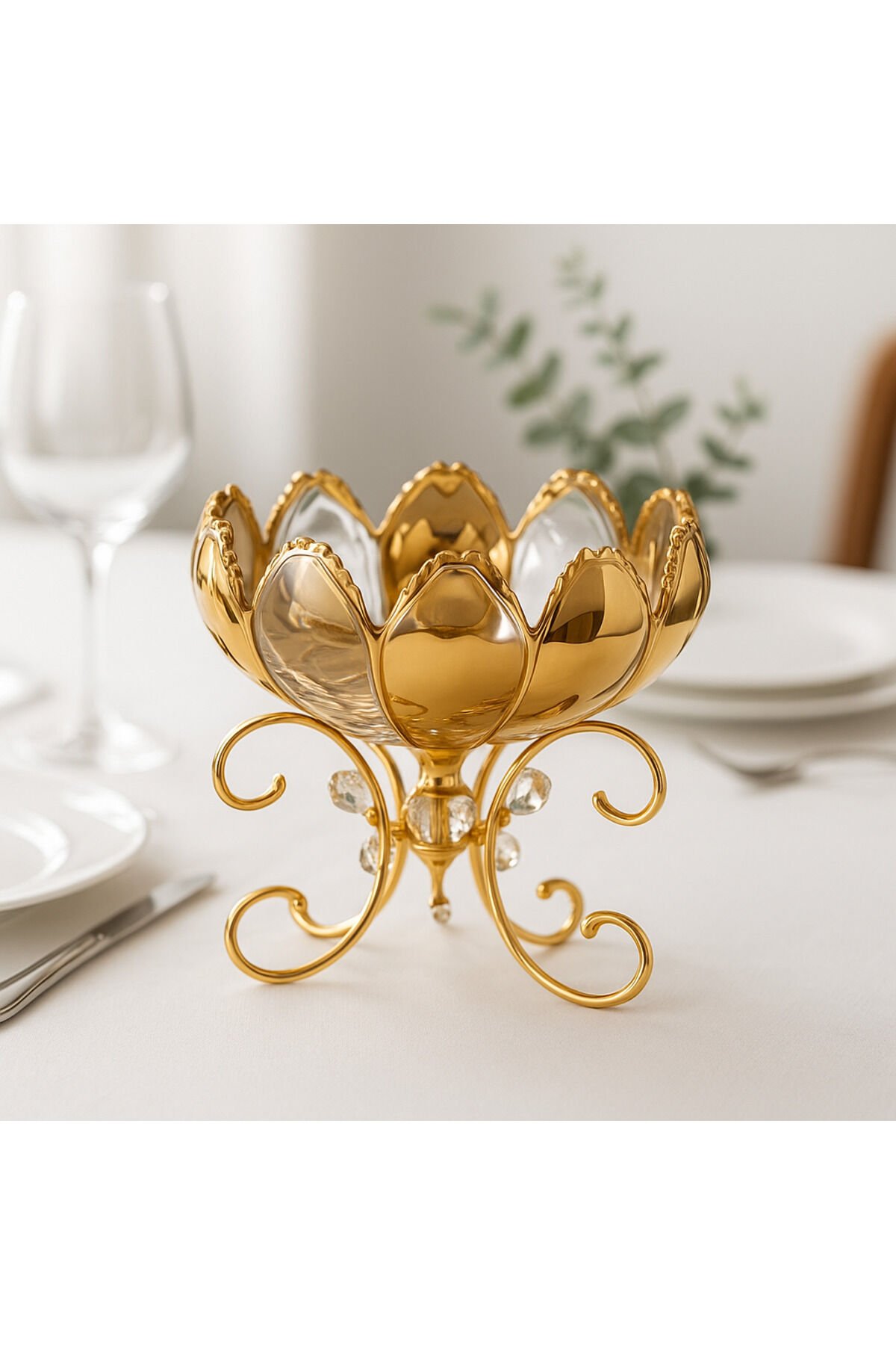 Lüks Altın Ayaklı Kristal Cam Sunumluk | Servis ve Pasta Tabağı | Şık Sofra ve Dekoratif Sunum Kase