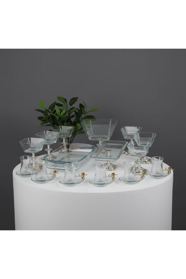 Paşabahçe Gold Detaylı Metal Ayaklı Sunum ve Servis Seti Pasta,Magnolia,Çay Seti,Kurabiyelik Gümüş 15 Parça