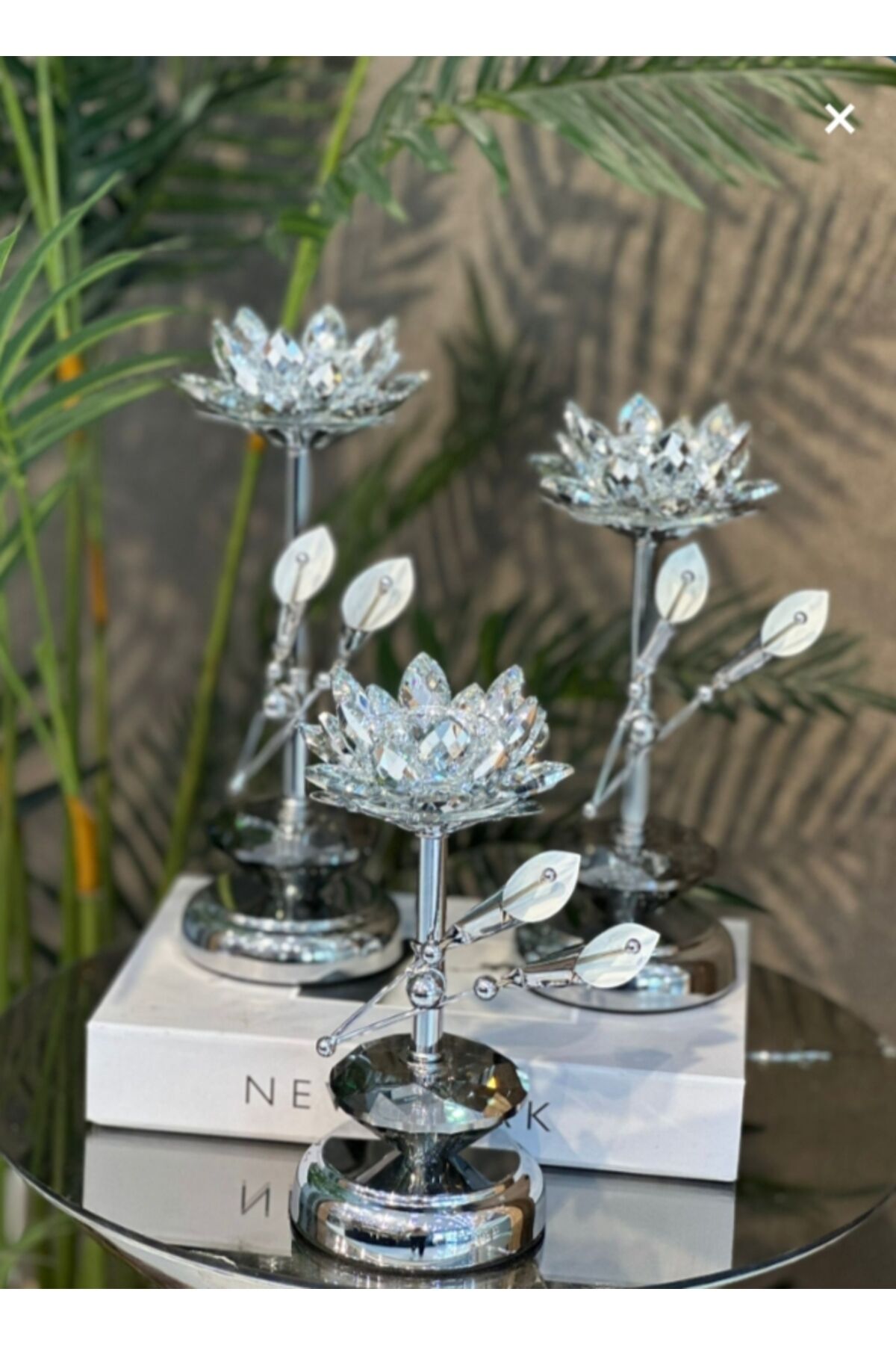 Kristal Taşlı Gold Şamdan 3’lü Set – Lüks Dekoratif Konsol ve Masa Aksesuarı Lotus Gümüş