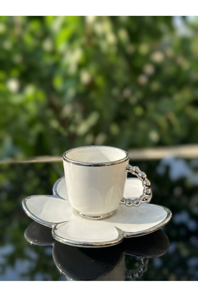 Lüx Gümüş Yaldızlı Porselen İkram Seti | Tepsili, 2’li Kahve Fincanı ve Katlı Kurabiyelik, Nişan Söz Gümüş