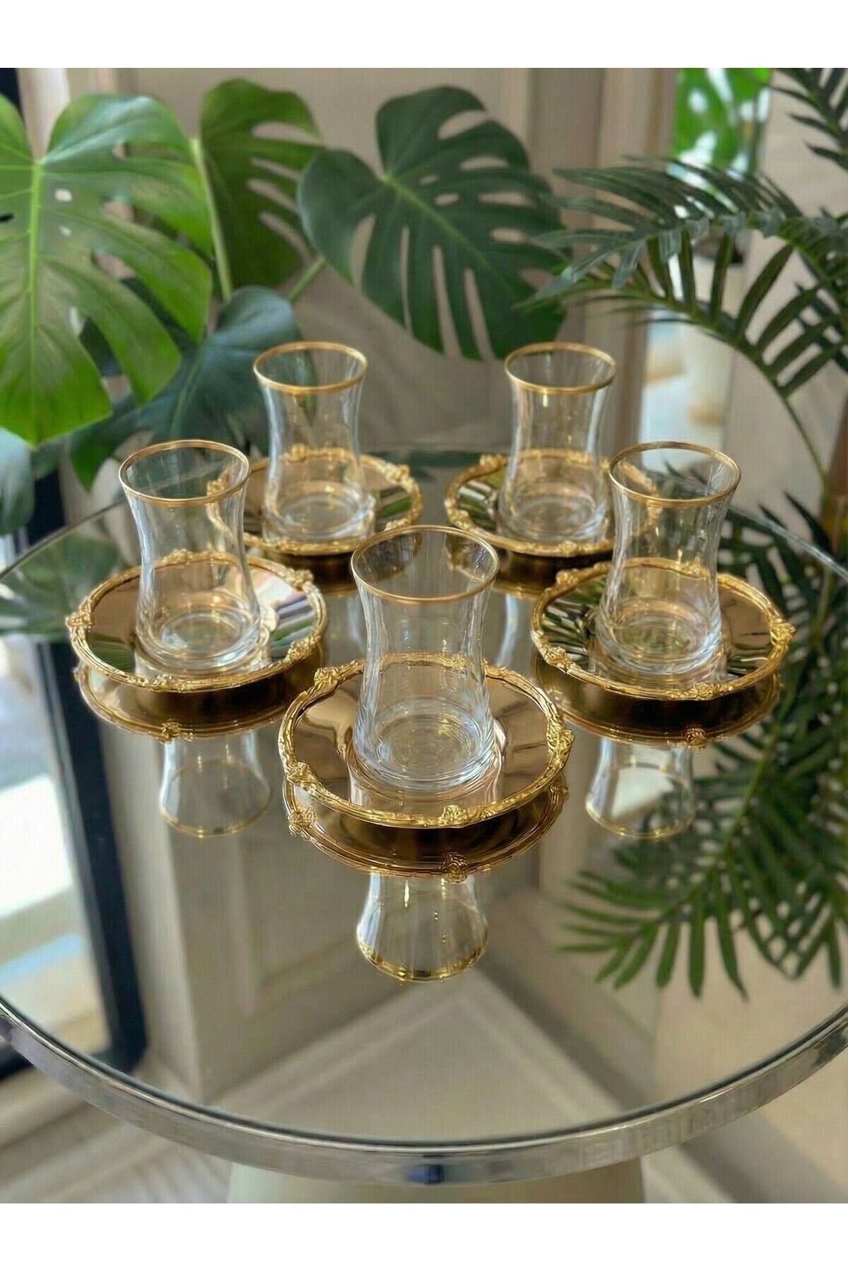 12 Parça 6 Kişilik Gold Metal Çerçeveli Çay Seti – 6 Bardak 6 Metal Tabak – Lüks Sunum Altınmetal