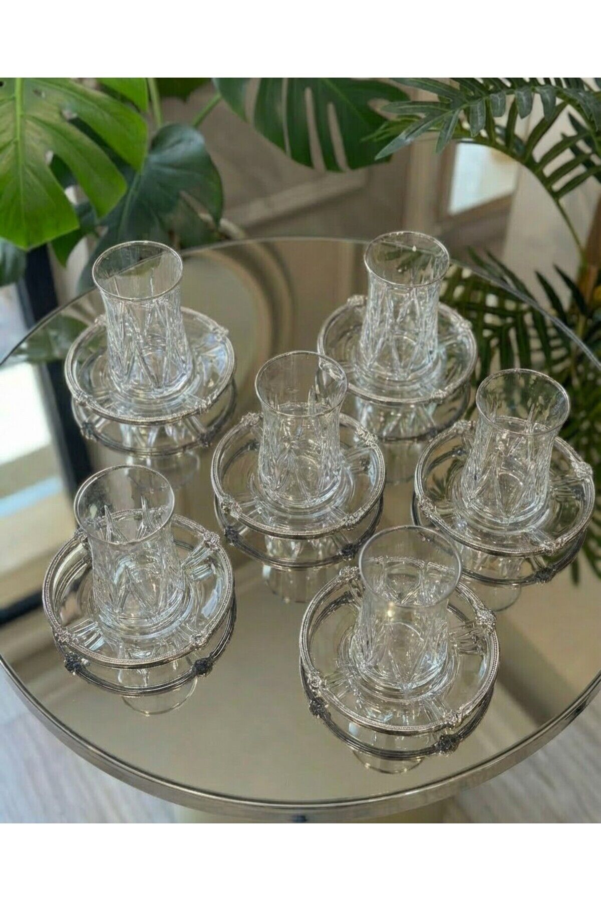 12 Parça 6 Kişilik Gold Metal Çerçeveli Çay Seti – 6 Bardak 6 Metal Tabak – Lüks Sunum Gümüş