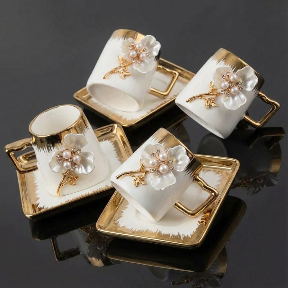 Gold Metal Çiçek Figürlü 6 Parça Fincan Seti | Şık Sunum