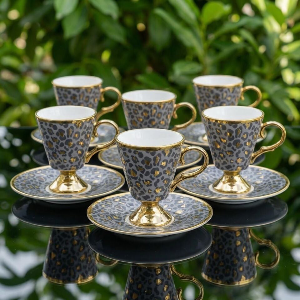 Leopar Desenli Ayaklı Porselen Kahve Fincanı Takımı 6 Kişilik – Altın Yaldızlı Fincan Seti Füme