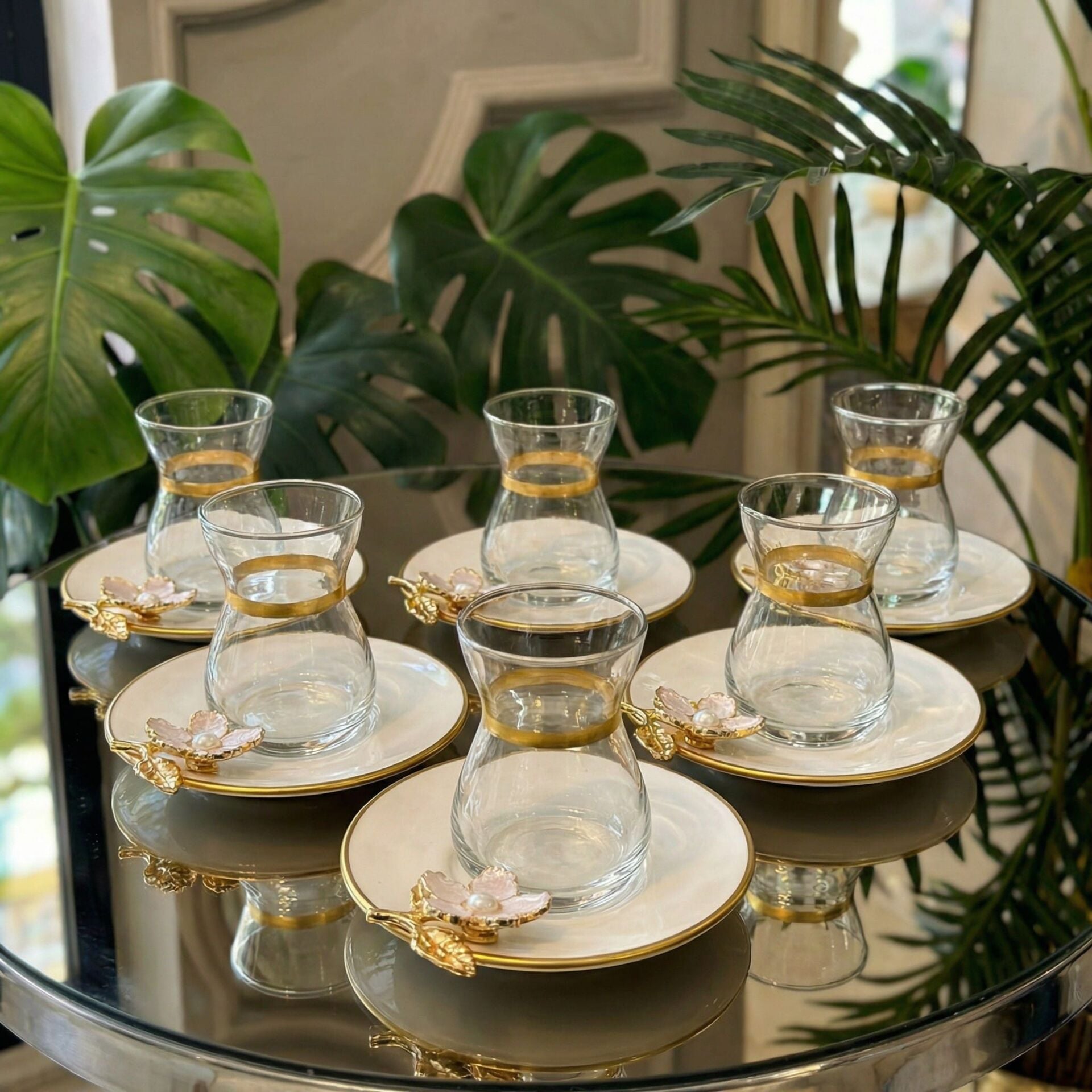 Papatya Detaylı - Lüks Porselen Tabaklı Hediyelik Çay Seti